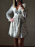Robe beige fleurs bleues