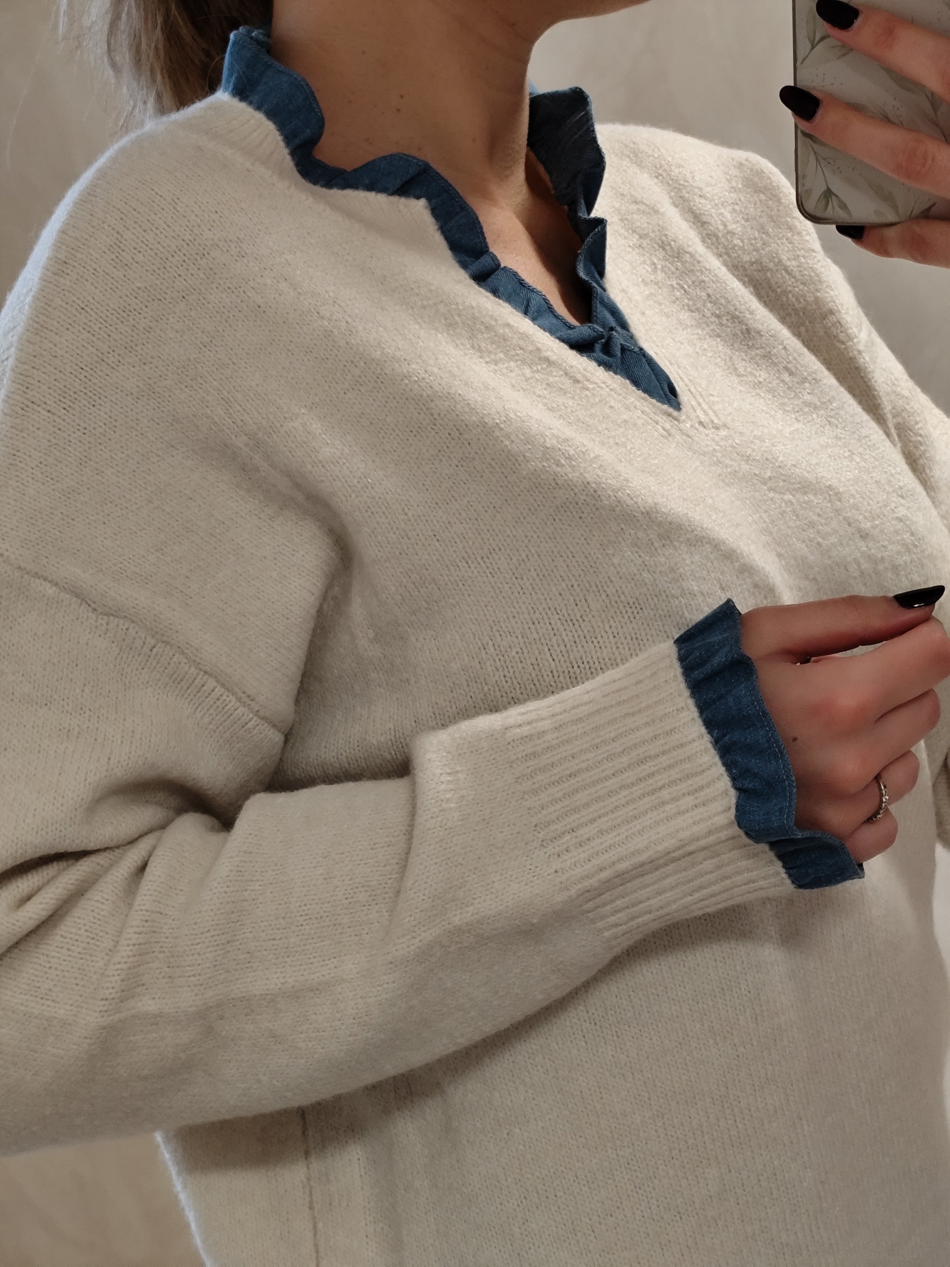 Pull beige col jean