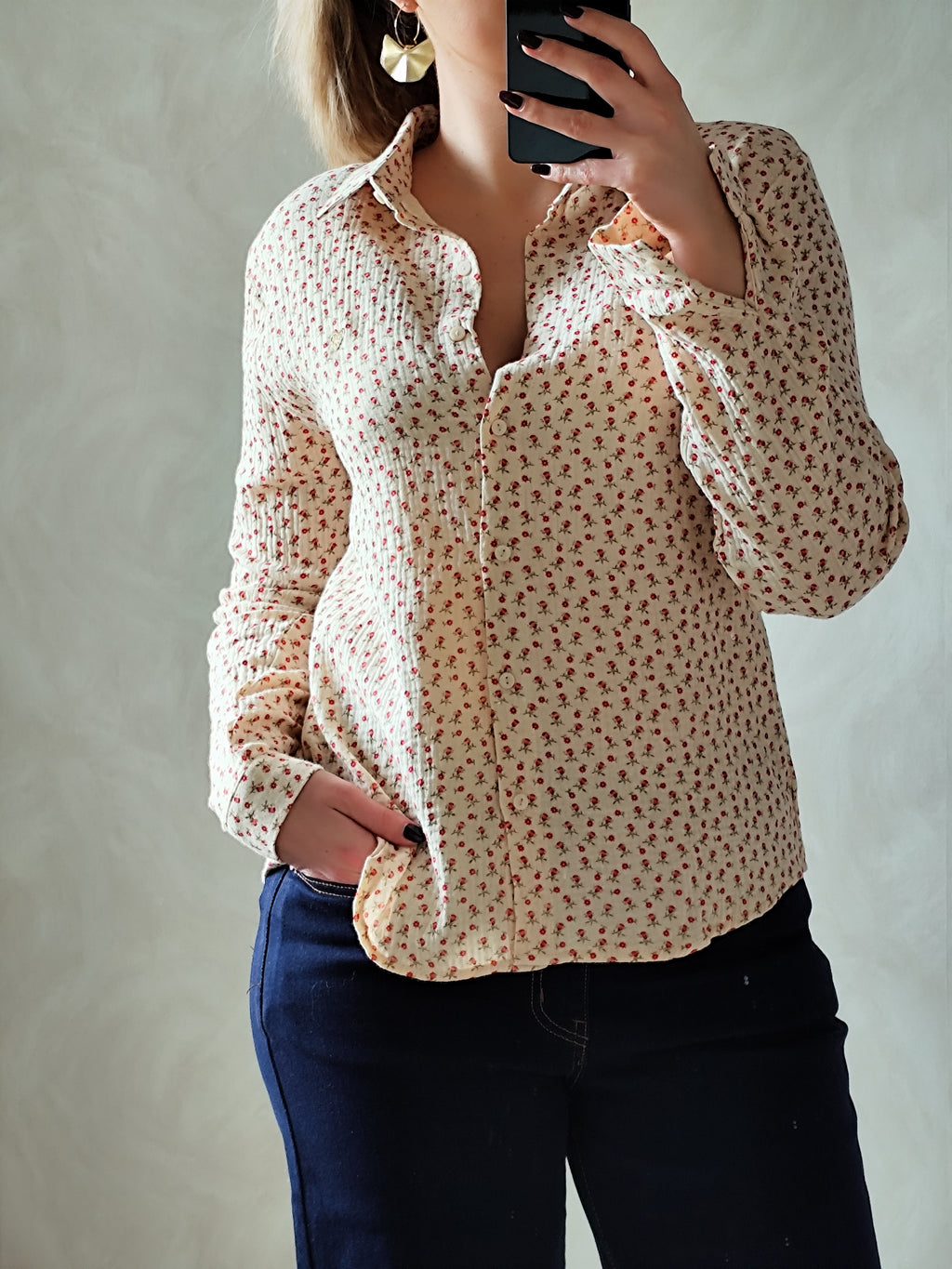 Chemise beige fleurs