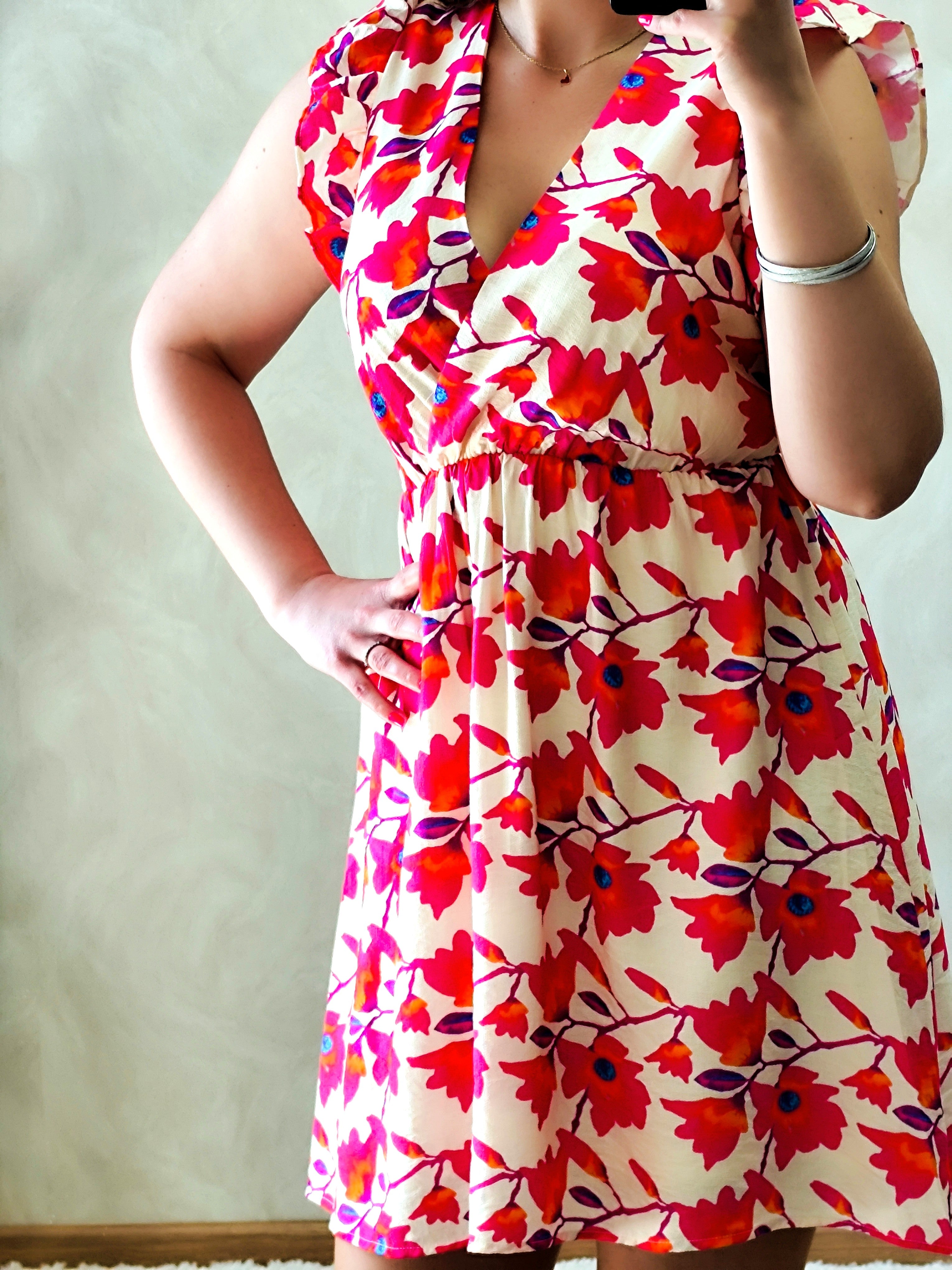 Robe courte fleurie fuschia