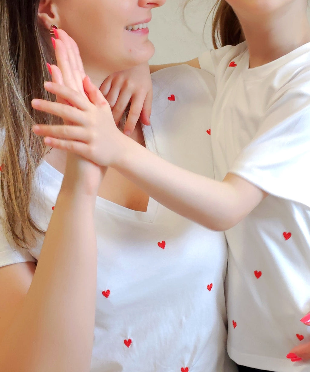 Tee shirt blanc coeur enfant