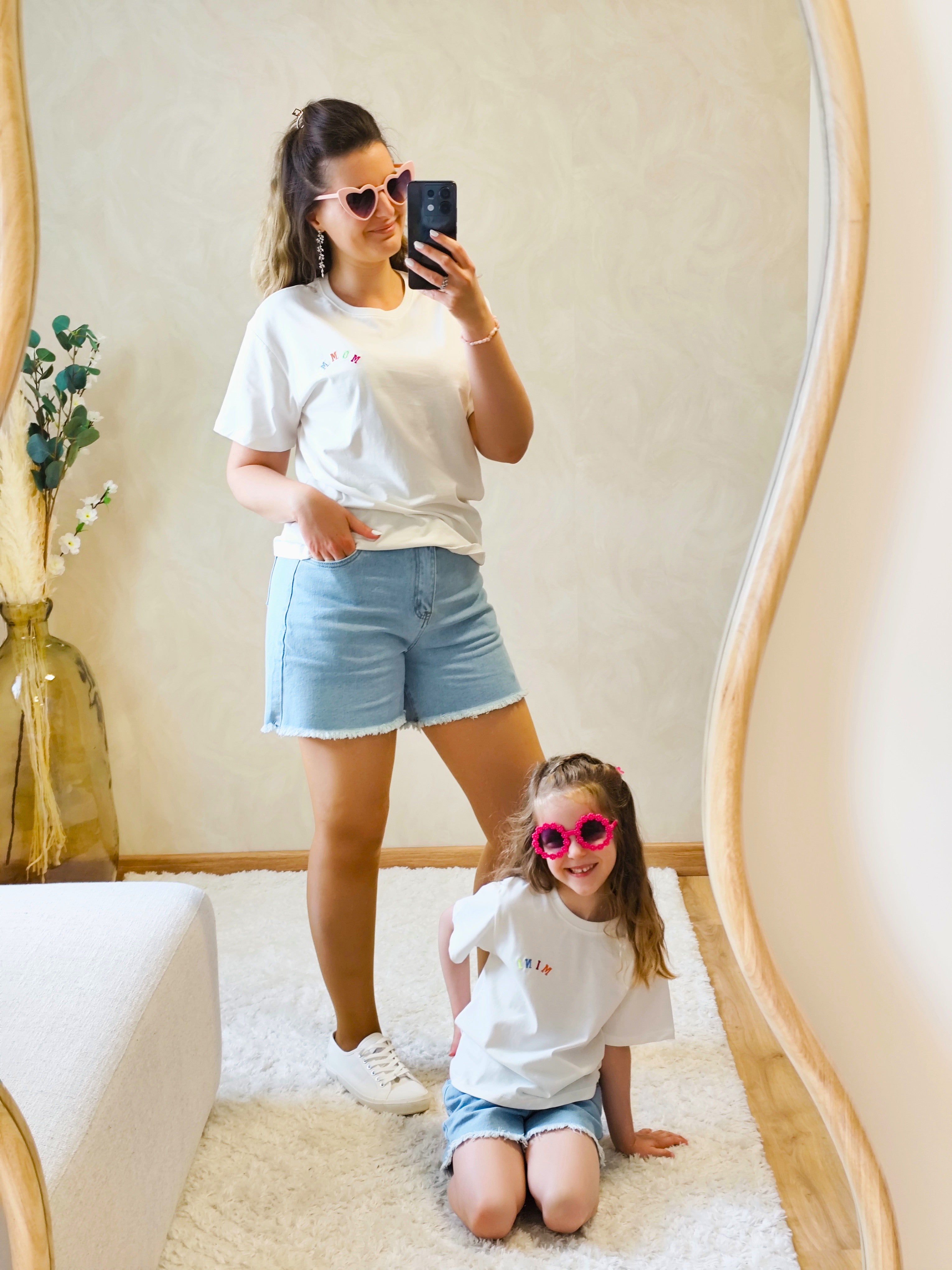 T shirt blanc "MINI" multicolore mixte enfant