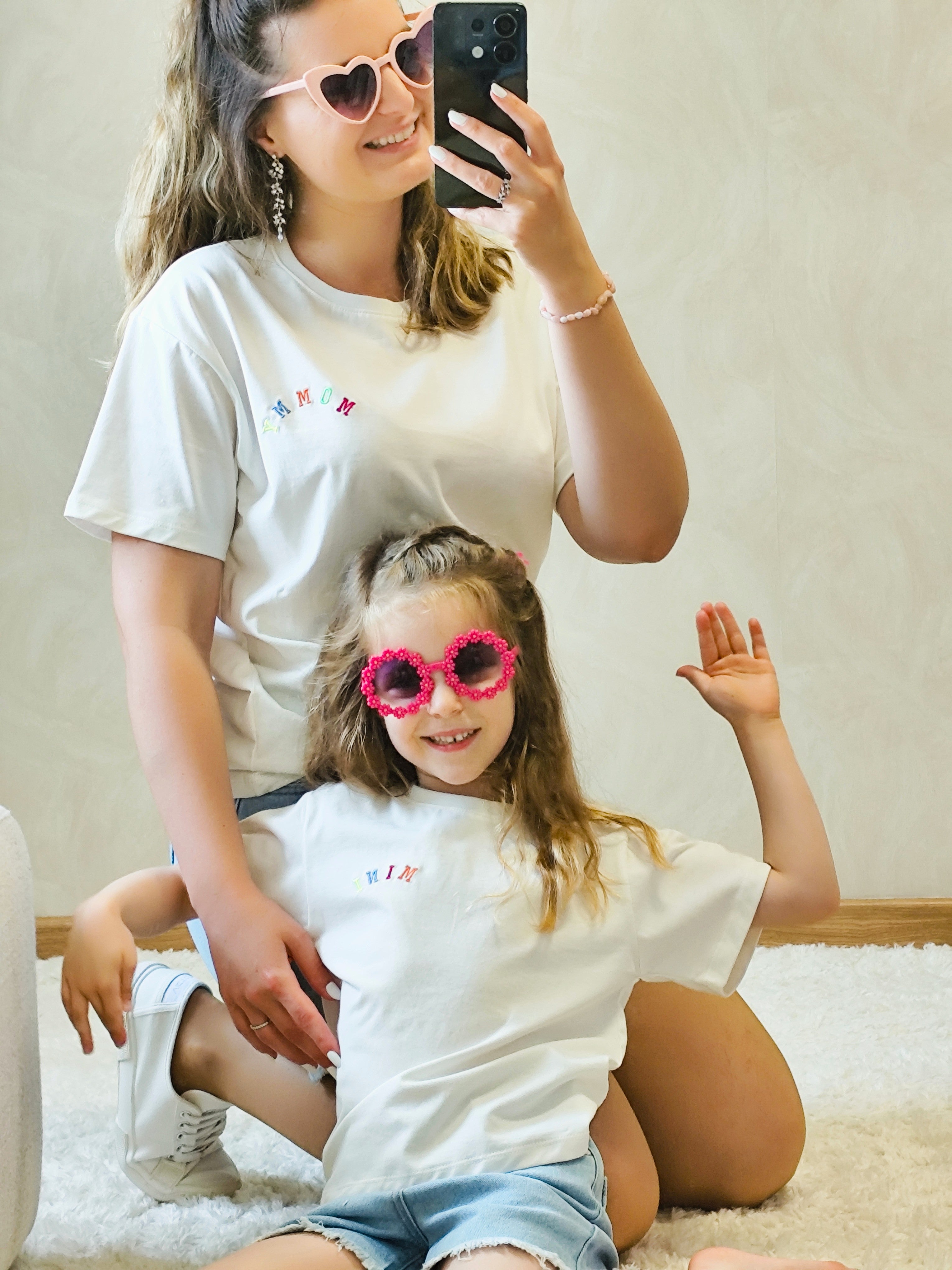 T shirt blanc "MINI" multicolore mixte enfant