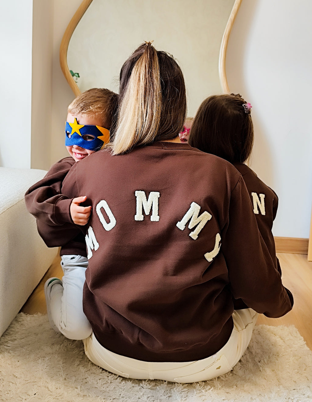 🤎 Pull Charlie MOMMY - Chocolat