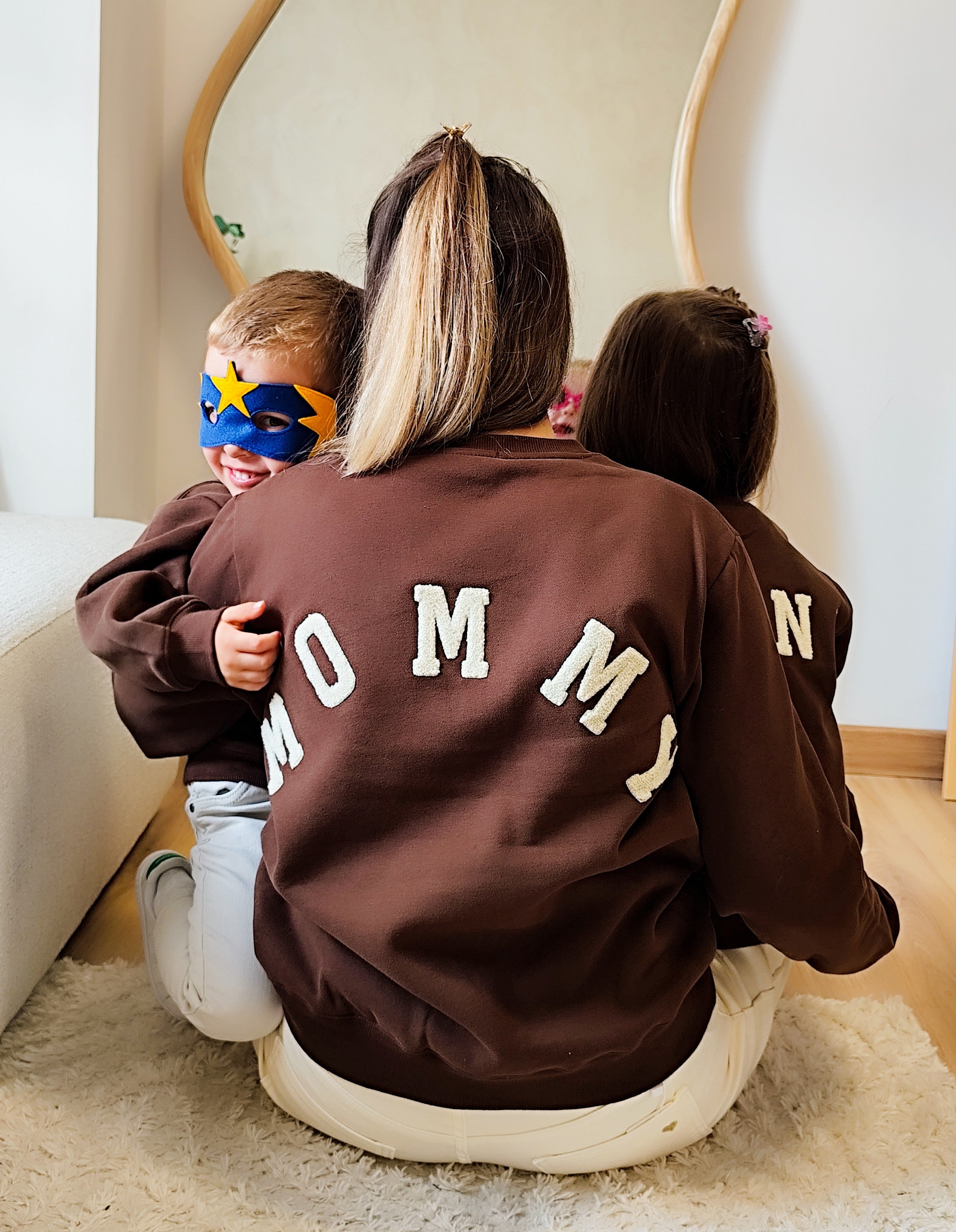 🤎 Pull Charlie MOMMY - Chocolat